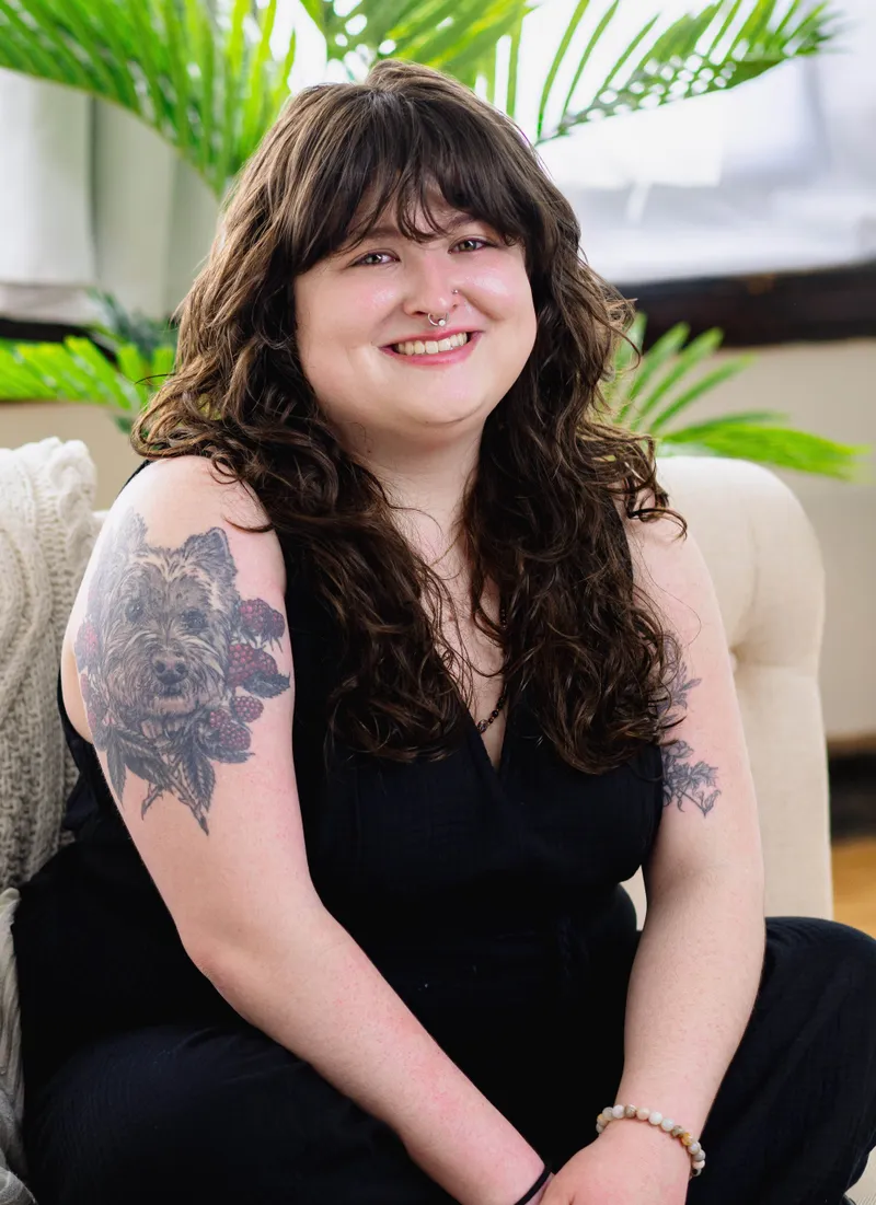 Isobella Cerceo, Licensed Psychotherapist