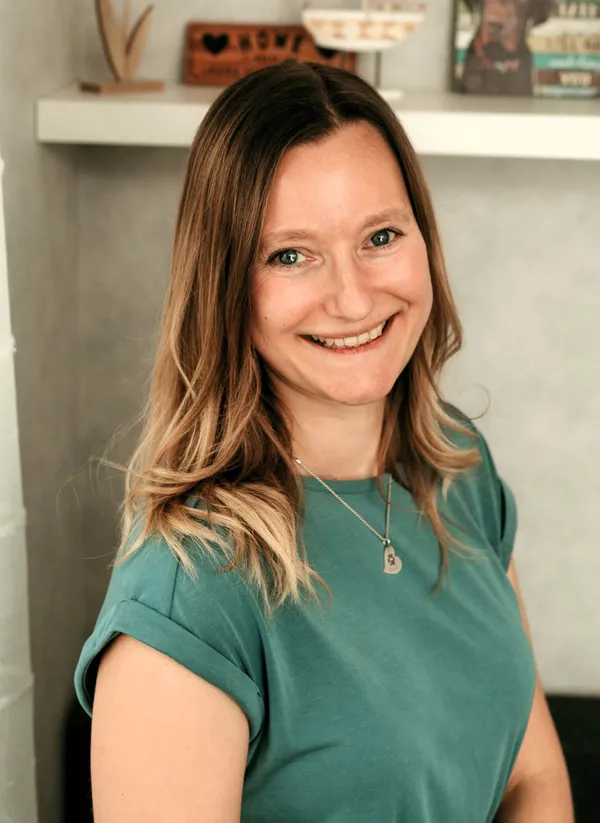 Stefanie Juten, Psychotherapist